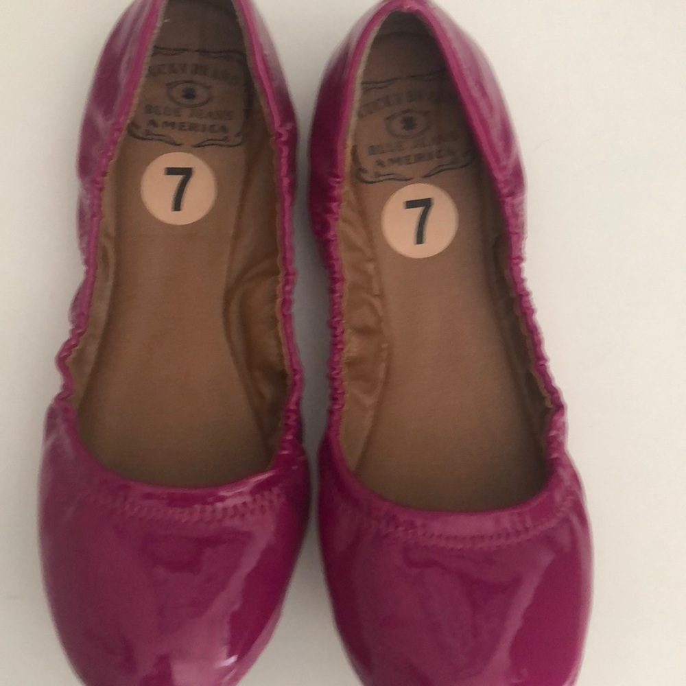 Lucky brand flats